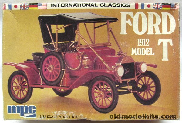 MPC 1/32 Ford 1912 Model T, 2-1017 plastic model kit